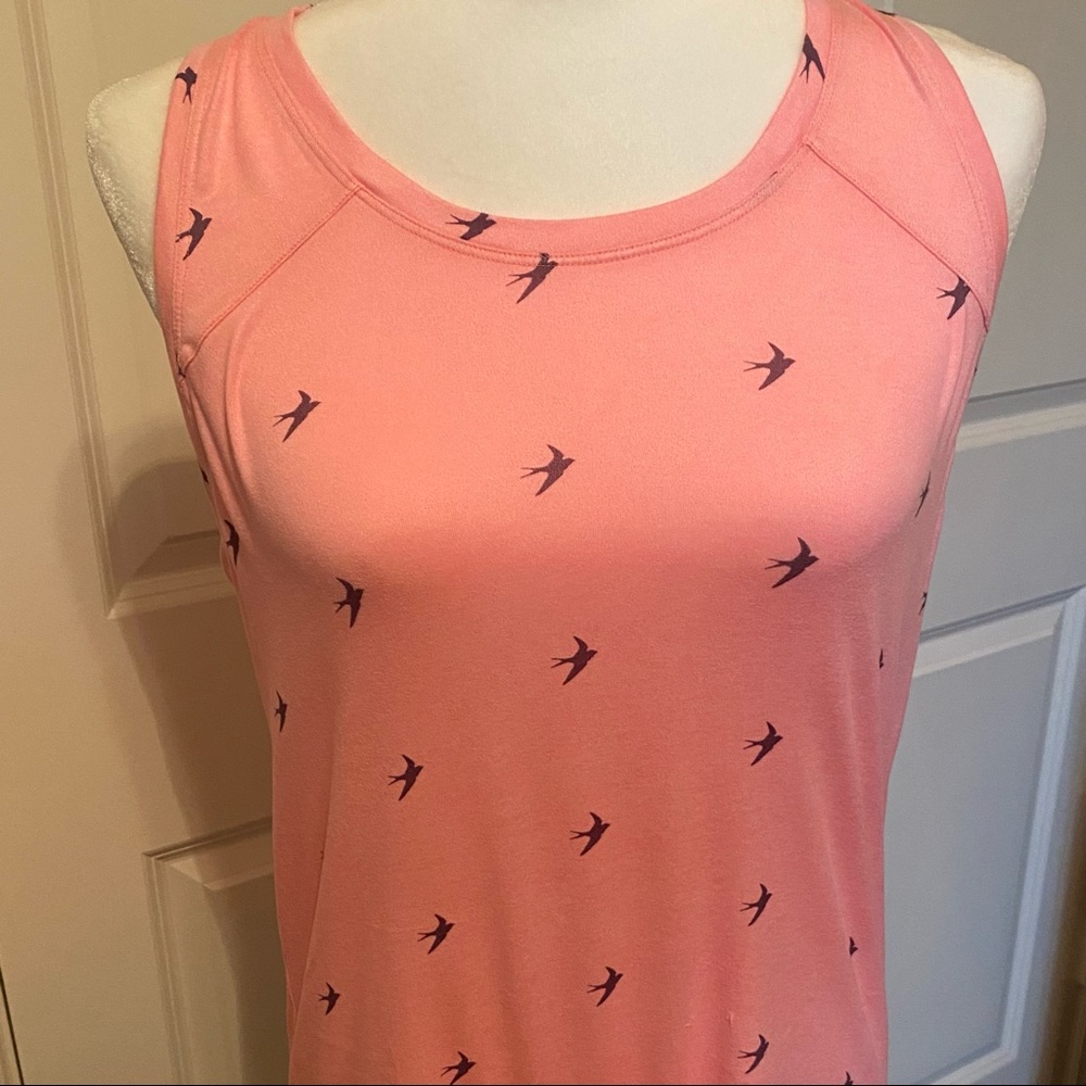 Oiselle Summer Lux Racerback - Fast Pink w Birds
